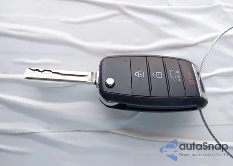 2016 Kia Sportage z USA, uszkodzony, nr VIN KNGTVC8C9G7851010